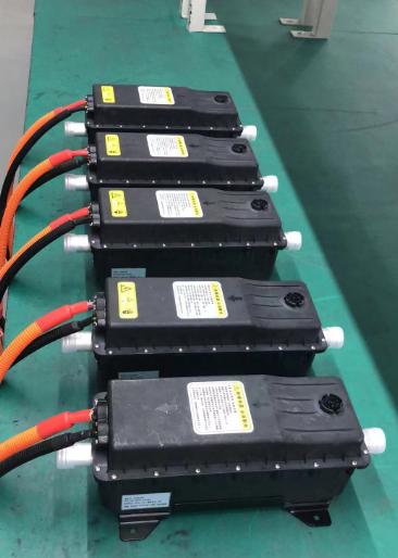 Sıvı HV Ptc Isıtıcı 24v-100w Kompakt Doğrudan Elektrikli Yüksek Voltajlı Su Isıtıcısı 2